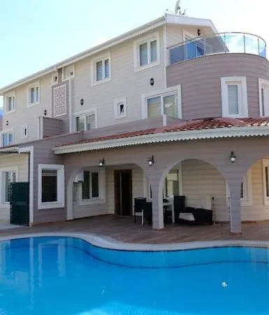 Belek'te Genis Alanlara Sahip Villa-awz163 Villa *