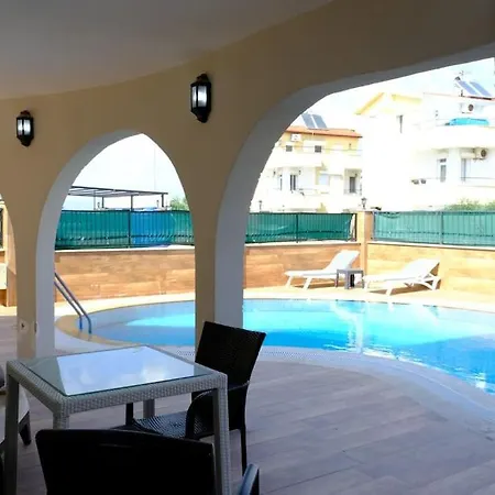 Villa Belek'te Genis Alanlara Sahip Villa-awz163 Serik
