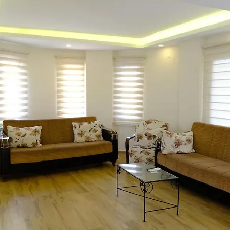 Belek'te Genis Alanlara Sahip Villa-awz163 别墅